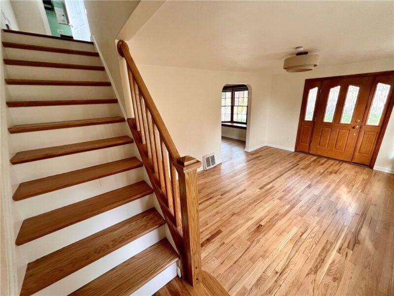 1532 Greencrest Dr — photo 5