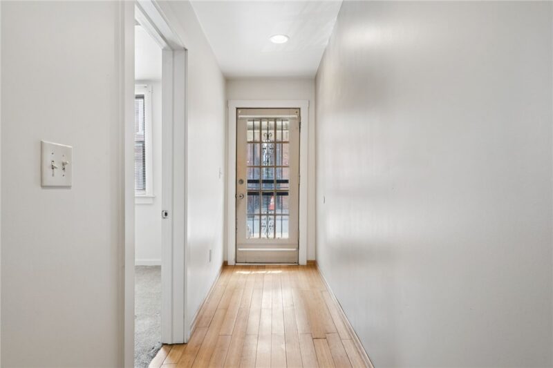 98 S 14th St — photo 3