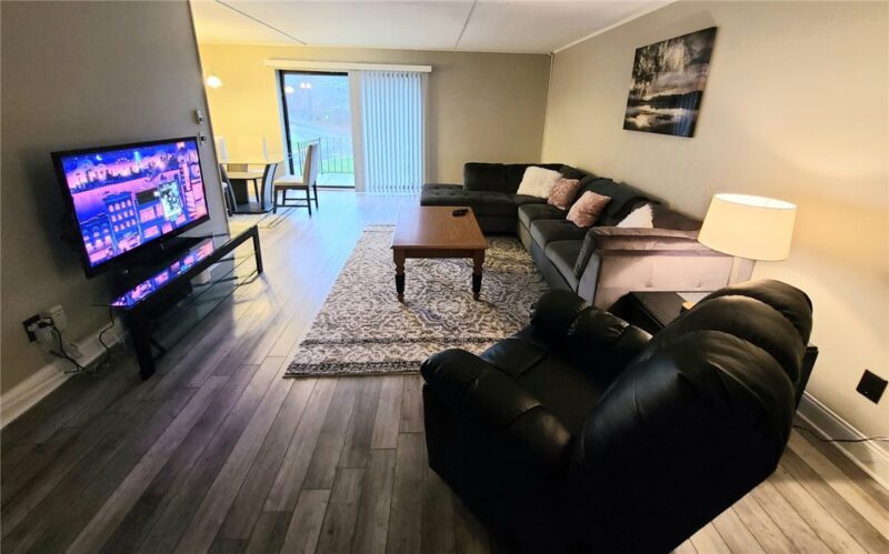 1335 Forest Green Dr — photo 2