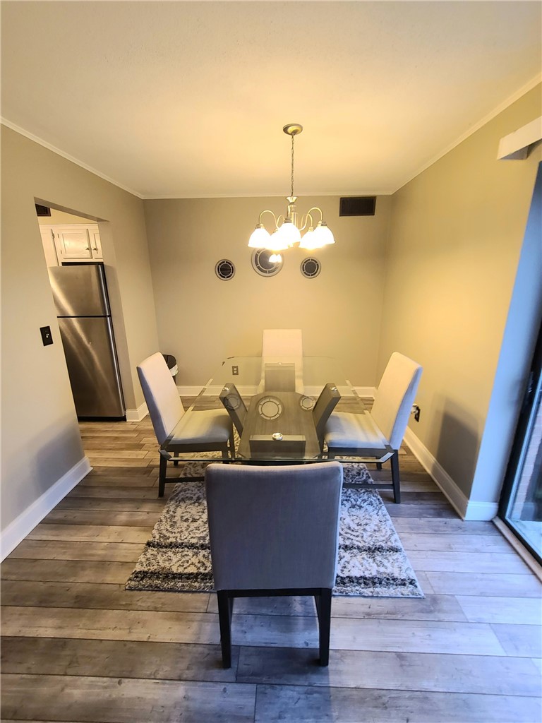 1335 Forest Green Dr — photo 4