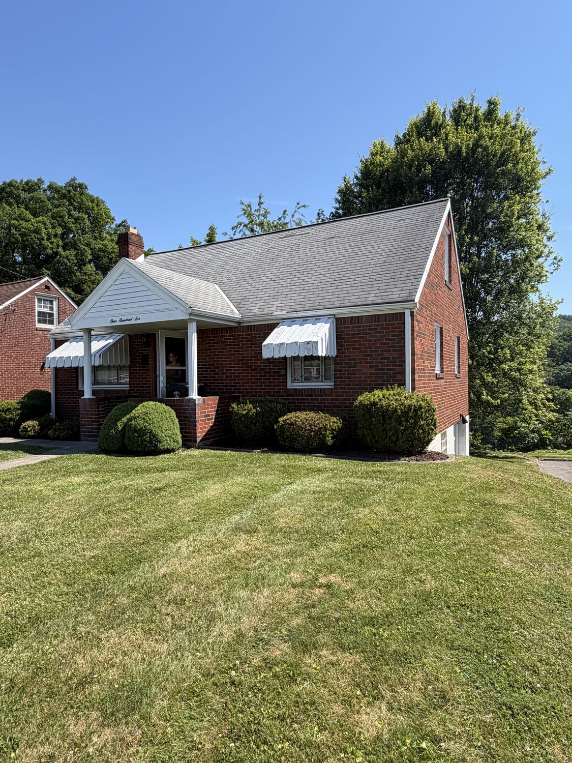 106 Sherwick DRIVE — photo 1