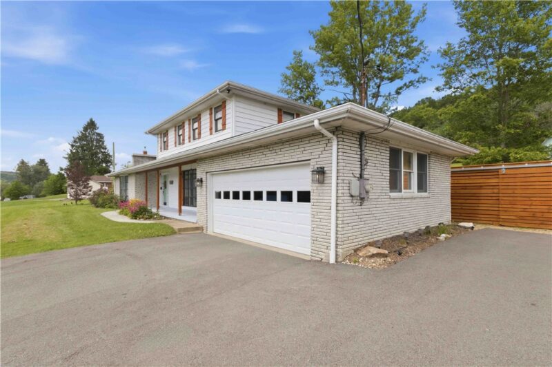 1535 Indian Creek Valley Rd — photo 2
