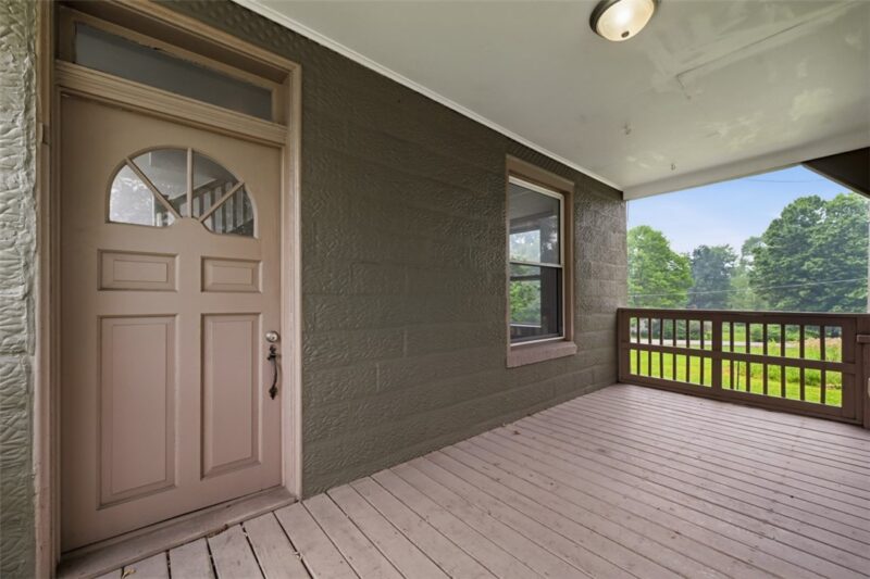 806 S Pike Rd — photo 2