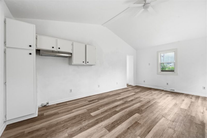 806 S Pike Rd — photo 6