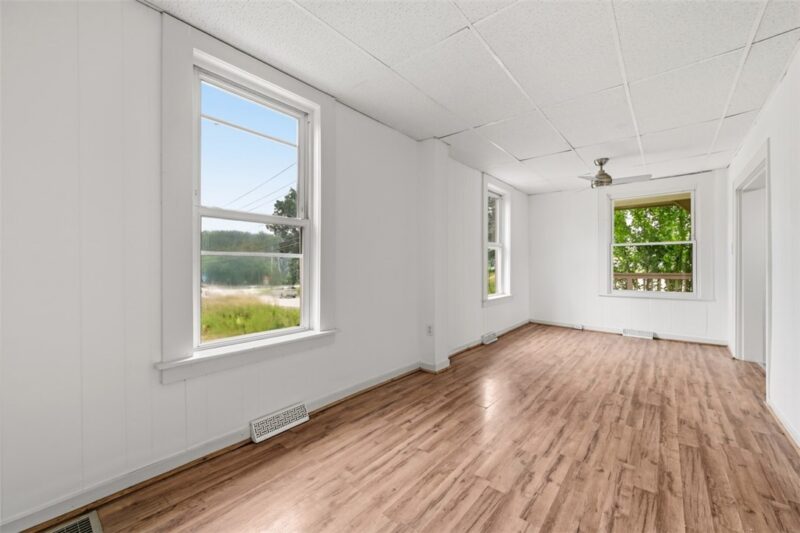 806 S Pike Rd — photo 8