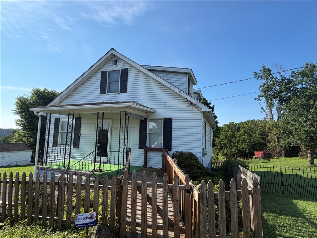 710 Wellington Ave — photo 1