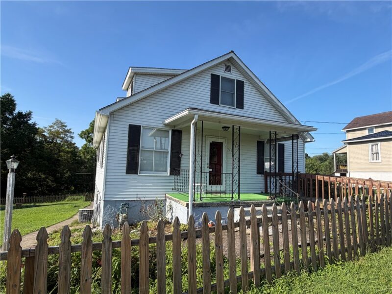 710 Wellington Ave — photo 4