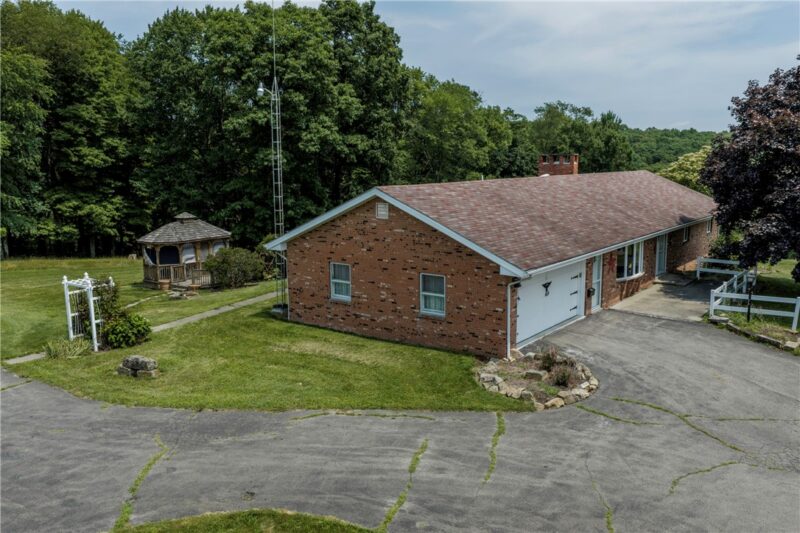 169 Ridge Dr — photo 4
