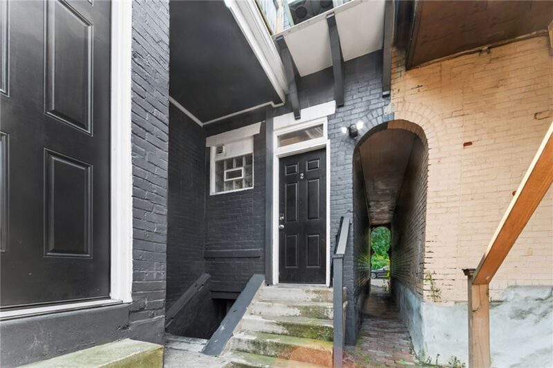 2817 Jane Street — photo 2