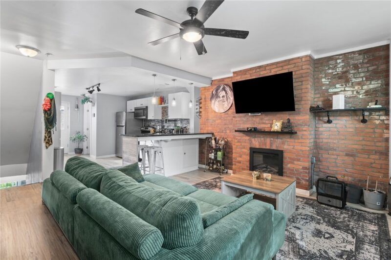 2817 Jane Street — photo 8