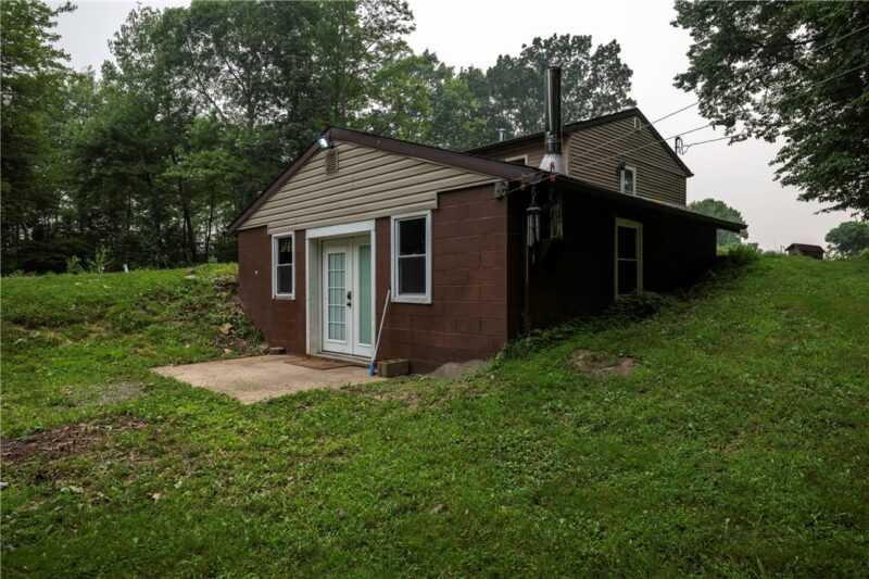 905 Branchton Rd — photo 3