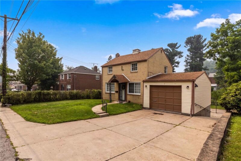 124 Macfarlane Dr — photo 2