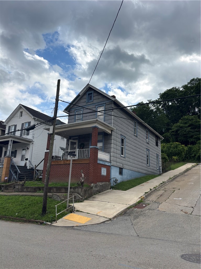 859 Lincoln Ave — photo 1