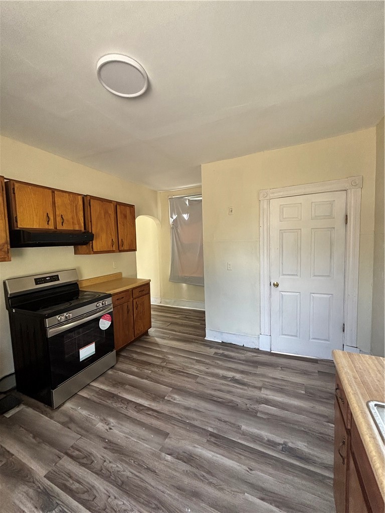 859 Lincoln Ave — photo 8