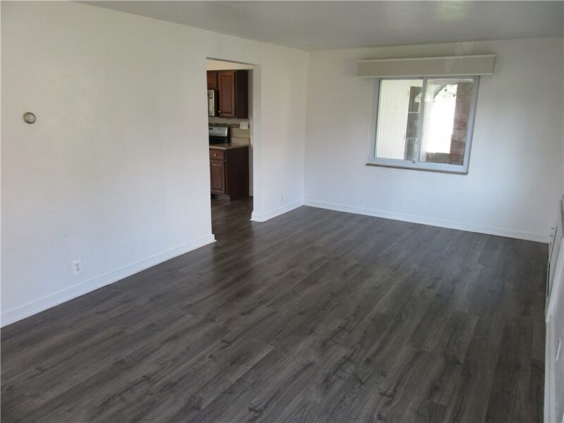 4814 Roberta Drive — photo 8