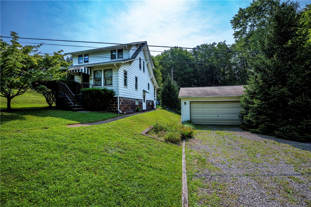 215 Forward Ln — photo 1