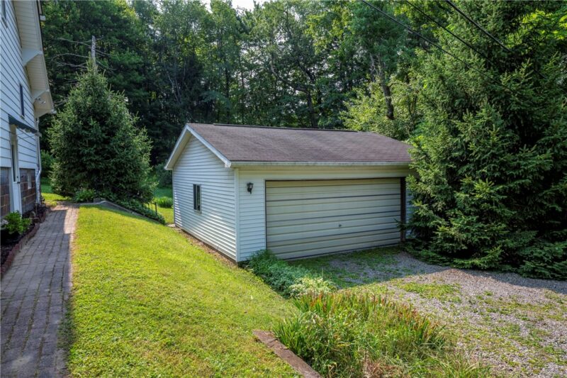 215 Forward Ln — photo 2