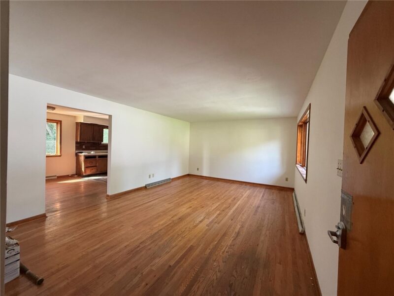 169 Webb Dr — photo 3