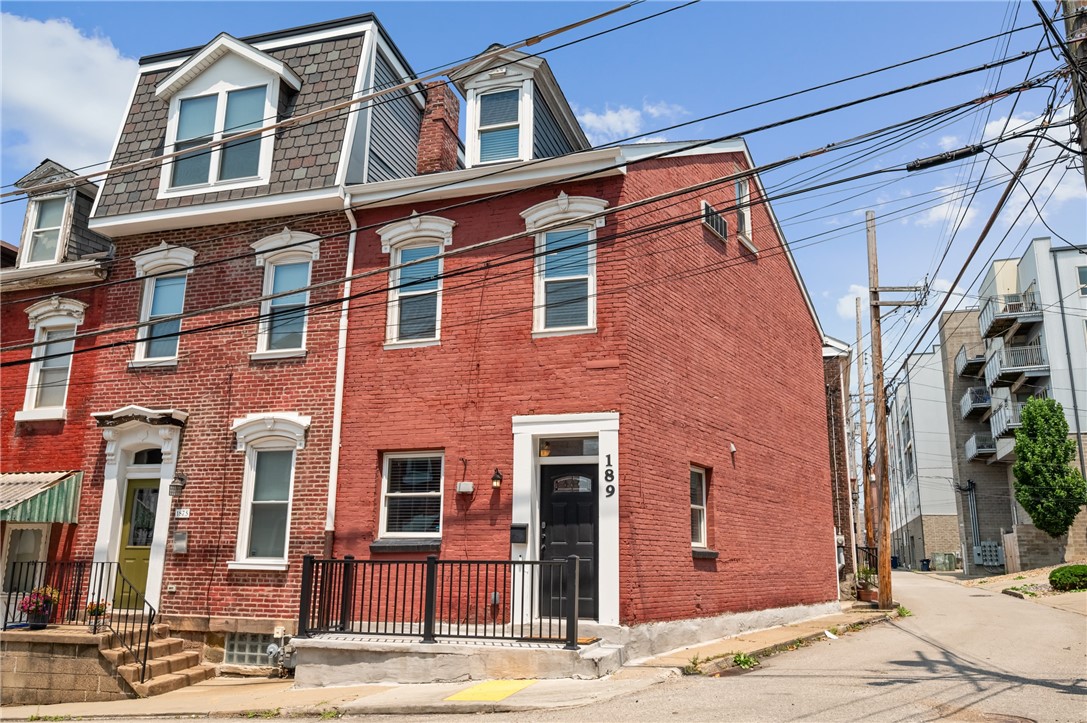 189 34th Street — photo 1