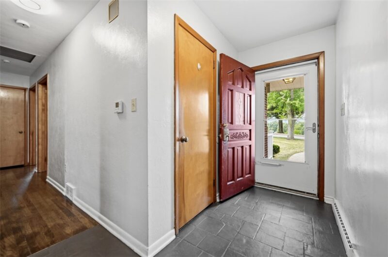 514 Fort Couch Rd — photo 5