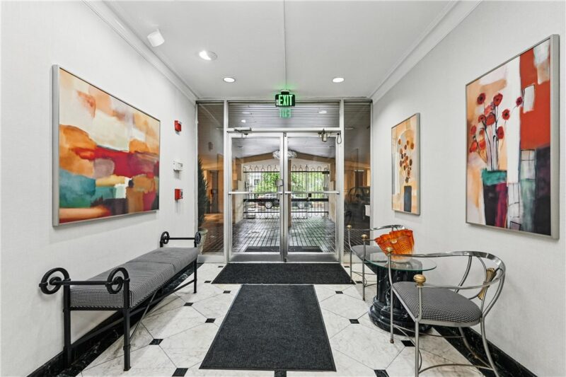 5048 Fifth Avenue 101 — photo 8