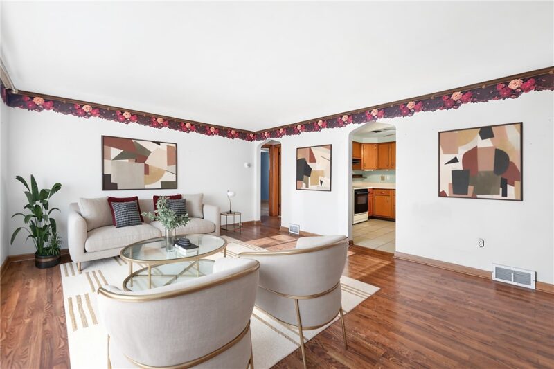 339 Berry St — photo 4
