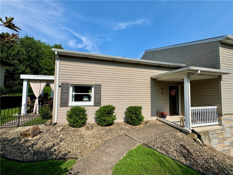 111 Oak Manor Drive — photo 2