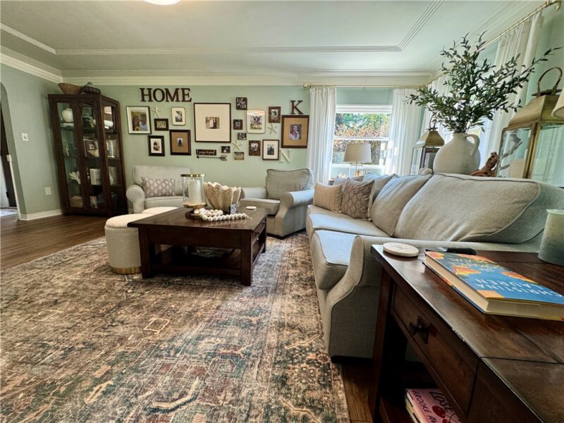 111 Oak Manor Drive — photo 8
