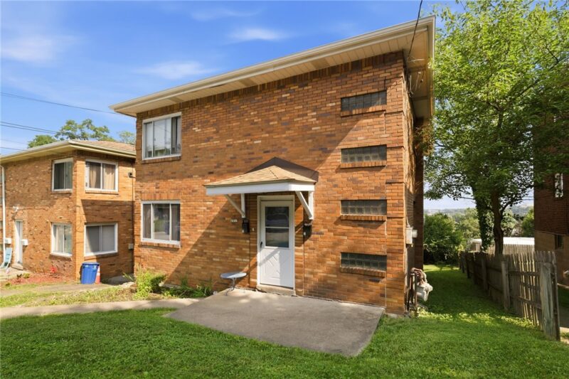6557 Rosemoor St — photo 3