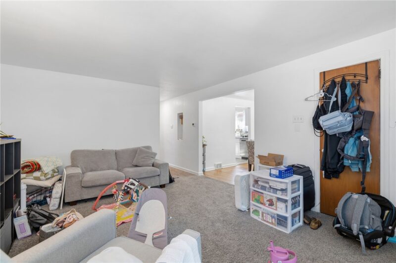 6557 Rosemoor St — photo 8