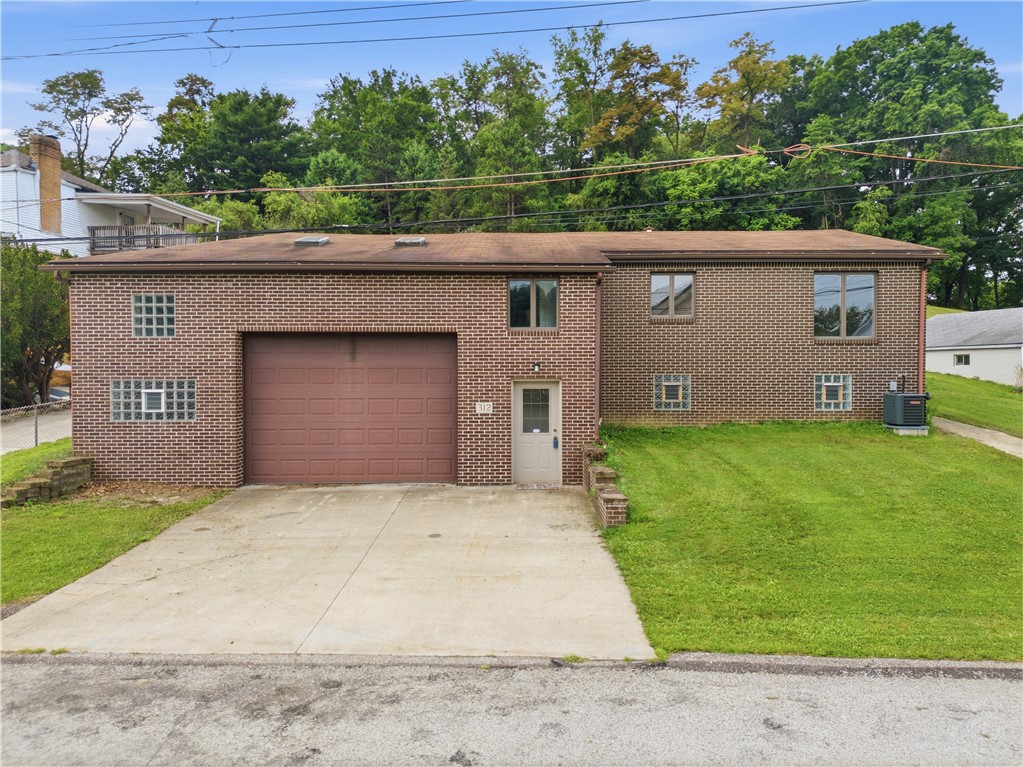 312 Hillside Avenue Ext — photo 1