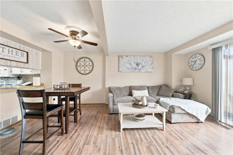 310 Shady Ridge Dr — photo 3