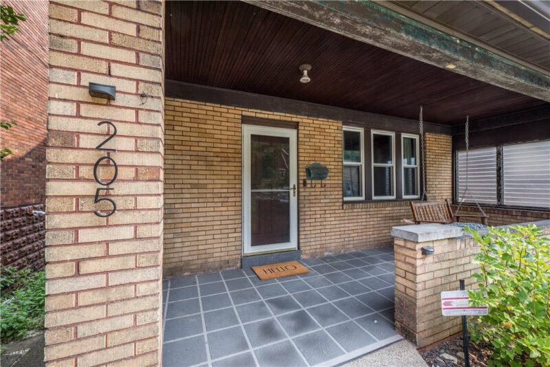 205 E Garden Rd — photo 4