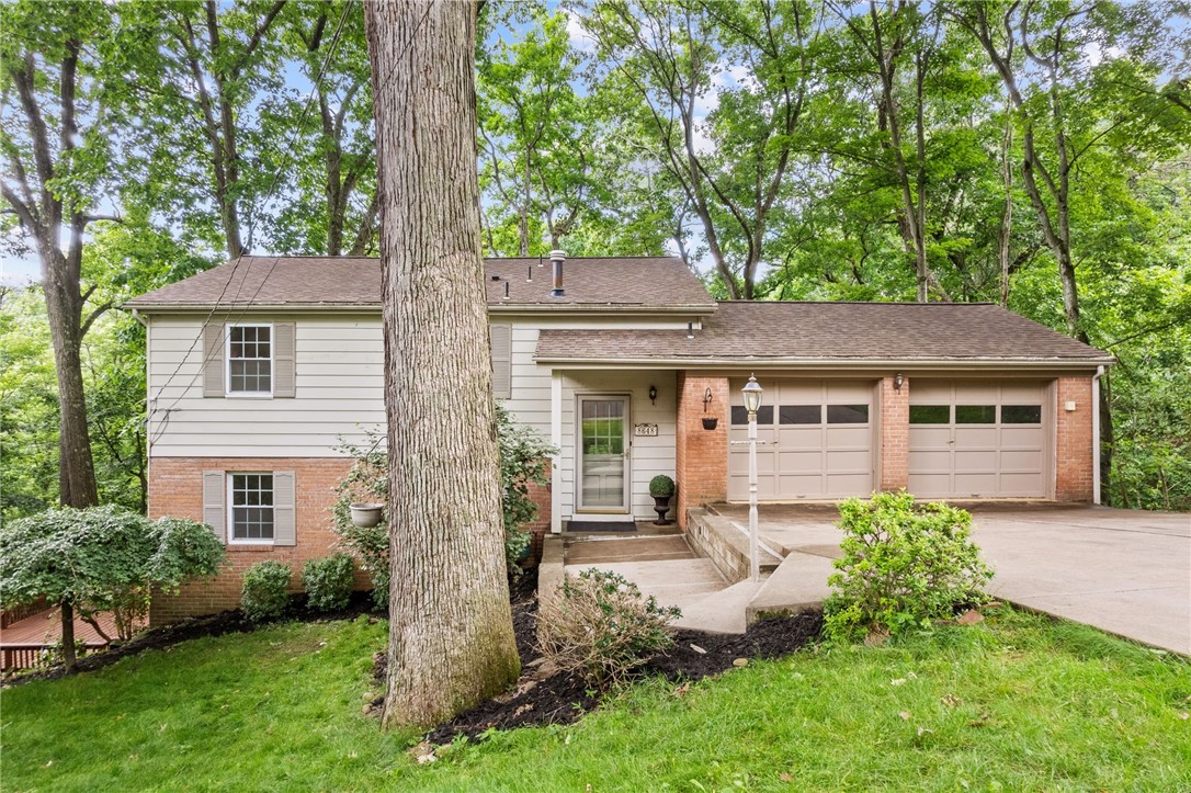 8648 W Barkhurst Dr — photo 1