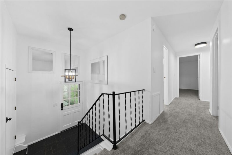 8648 W Barkhurst Dr — photo 4