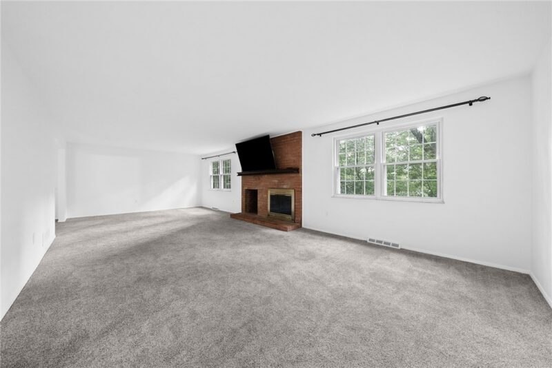 8648 W Barkhurst Dr — photo 5
