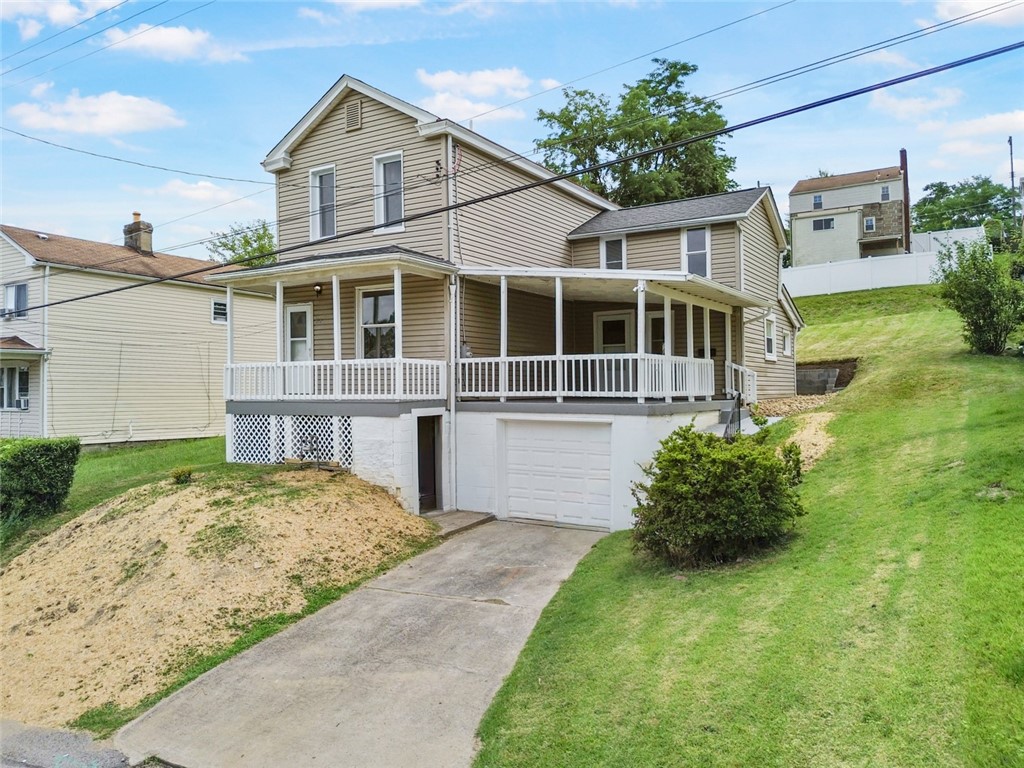 212 Hazel Street — photo 1