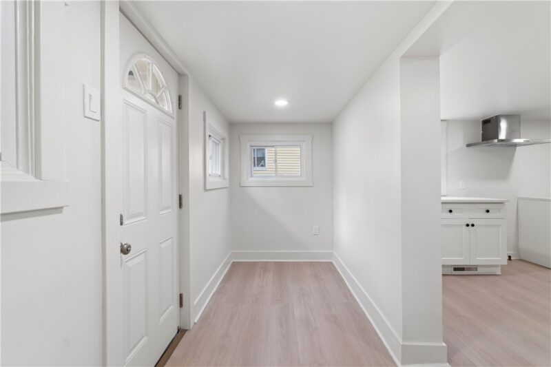 212 Hazel Street — photo 7