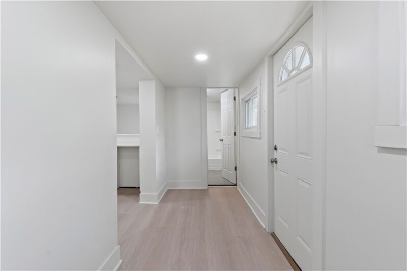212 Hazel Street — photo 8