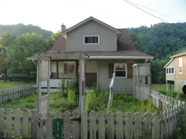 714 Stewartson ROAD — photo 1