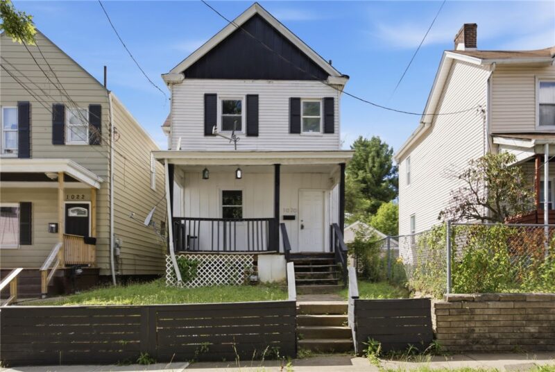 1020 Sutherland St — photo 2