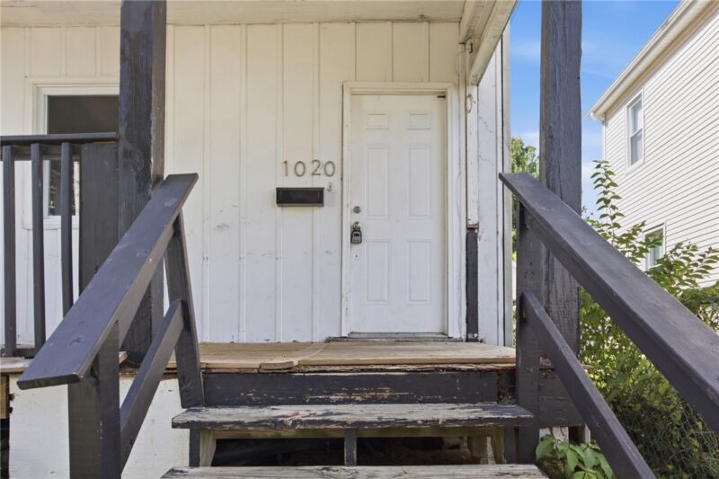 1020 Sutherland St — photo 4