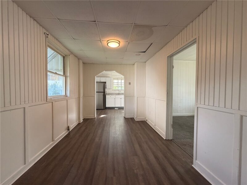 627 Woodward Ave — photo 6