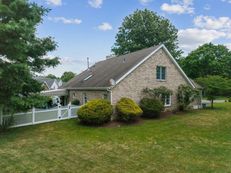 30 Pond Ct South S — photo 3