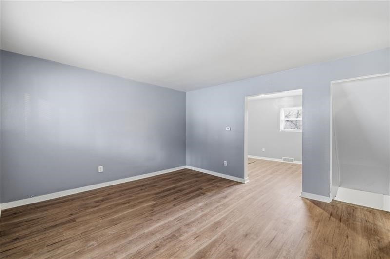 2322 Patterson Avenue — photo 4