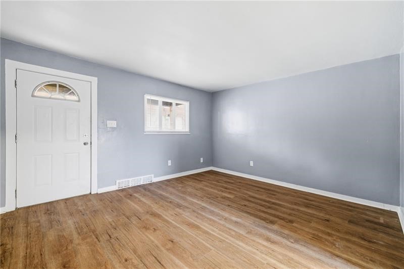 2322 Patterson Avenue — photo 5