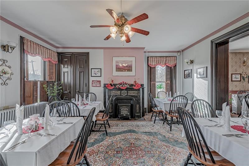 1892 Mcclellandtown Rd — photo 6