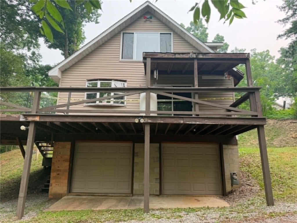 105 Stoughton Bch — photo 1