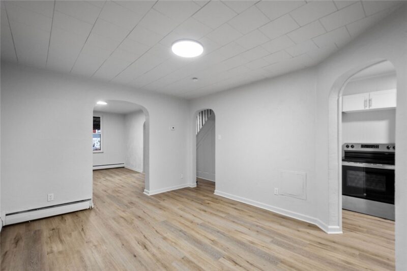 235 Moore Ave — photo 4