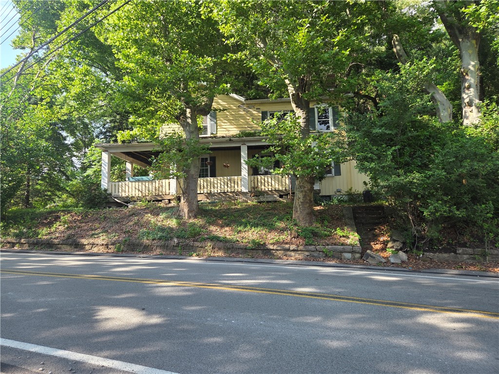 975 Wilkins Ave — photo 1